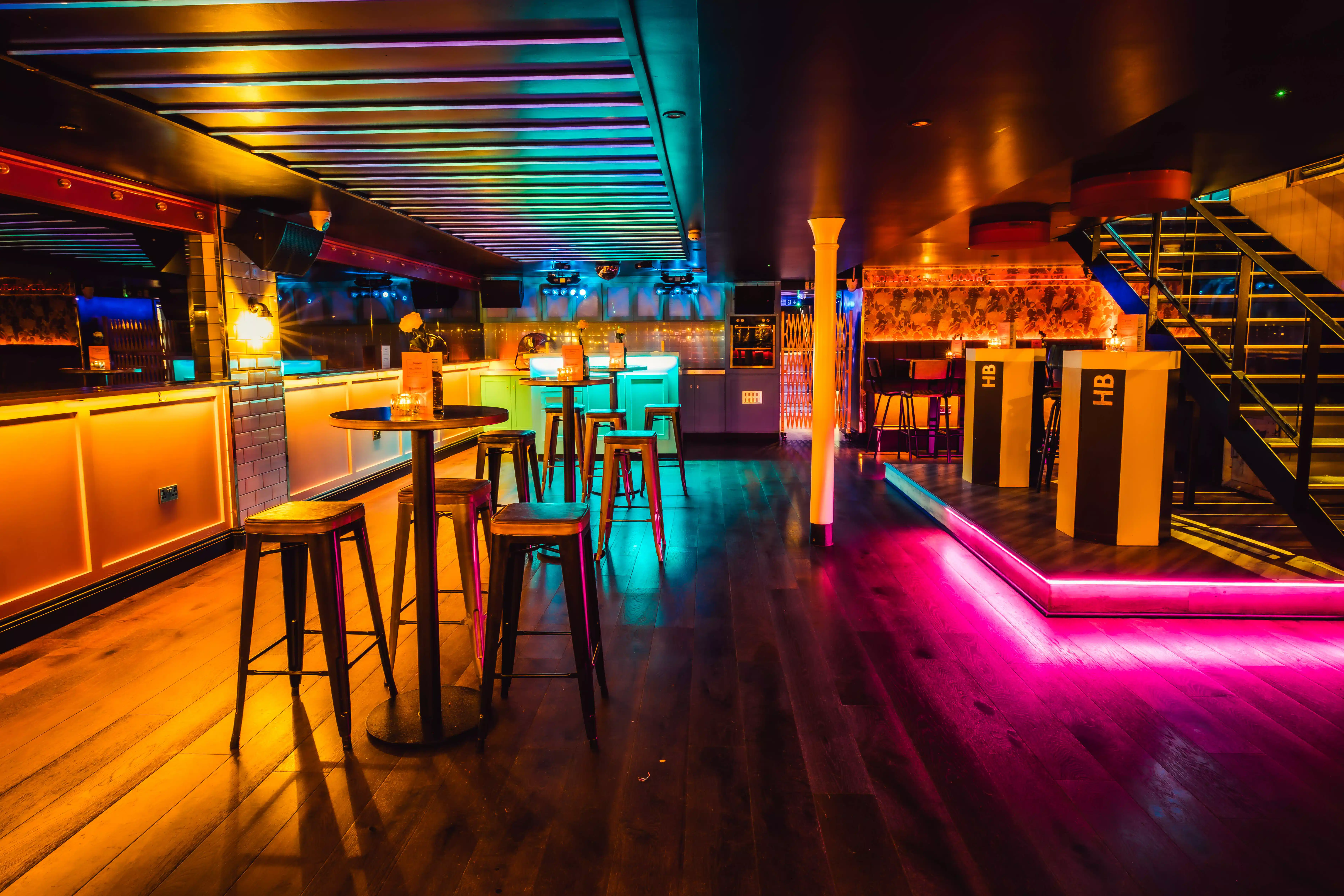 Simmons Bar | Shoreditch